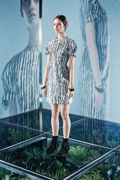 Look 2